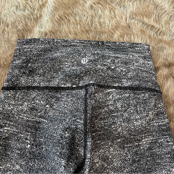 Lululemon Wunder Under Hi-Rise 7/8 Tight 25” Rush Jacquard Black White - Picture 8 of 11